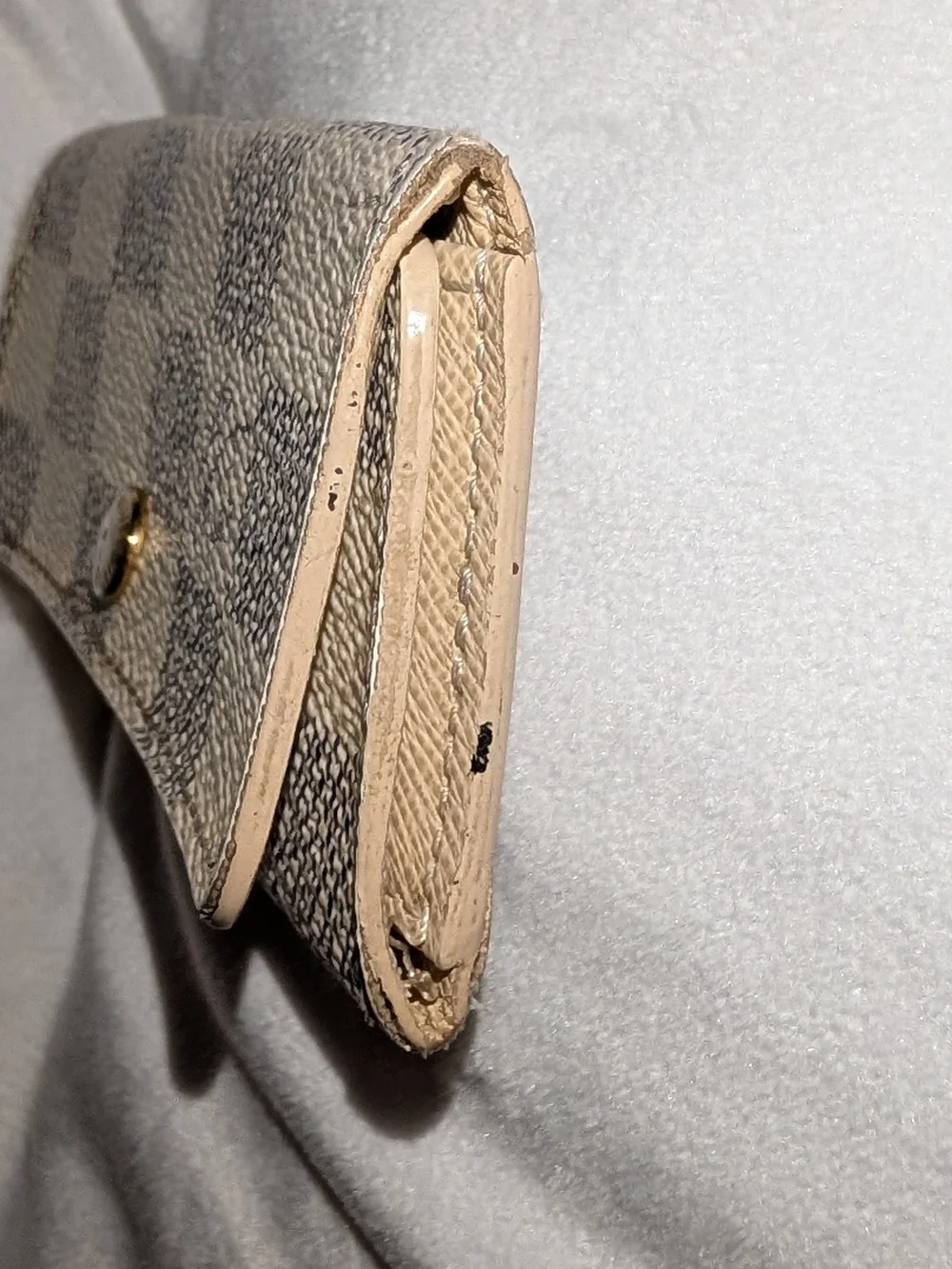 Louis Vuitton Damier Azur Canvas Key Pouch Cream Check Fair Condition